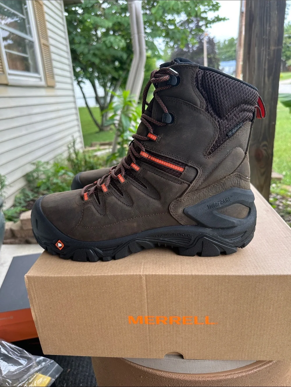 Merrell Strongfield 8